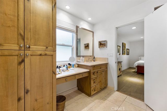 16244 Dorilee Lane, Encino, CA 91436