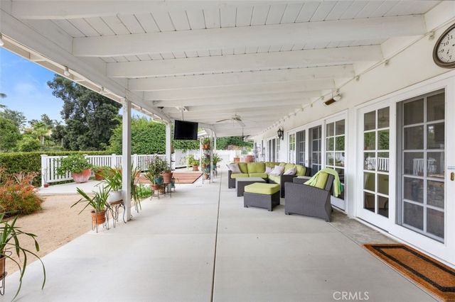 16244 Dorilee Lane, Encino, CA 91436