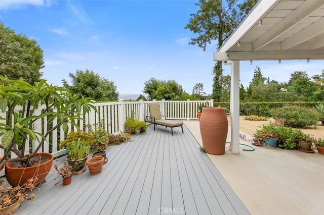 16244 Dorilee Lane, Encino, CA 91436