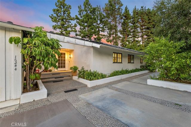 16244 Dorilee Lane, Encino, CA 91436