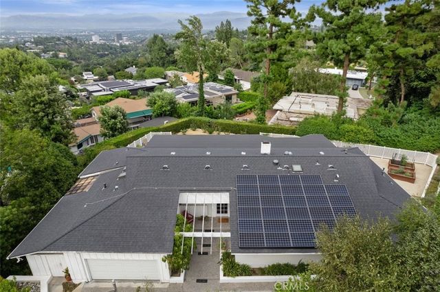 16244 Dorilee Lane, Encino, CA 91436