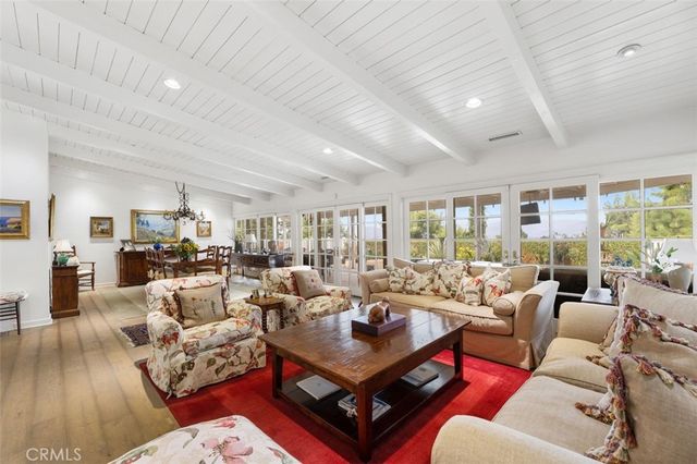 16244 Dorilee Lane, Encino, CA 91436