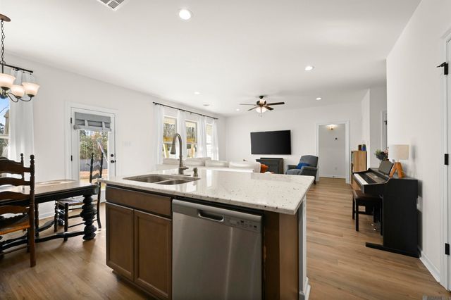 9626 S Grand Marsh Ct, Denham Springs, LA 70726