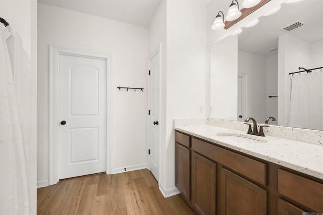 9626 S Grand Marsh Ct, Denham Springs, LA 70726