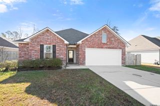9626 S Grand Marsh Ct, Denham Springs, LA 70726