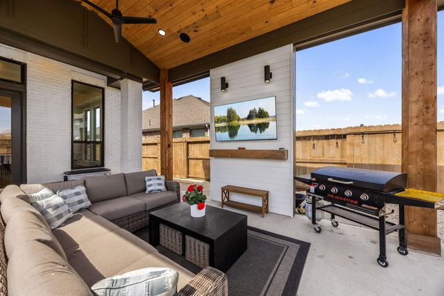 2214 Sweet Almond Drive, Fulshear, TX 77423