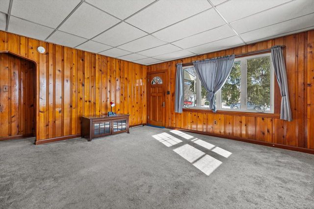 6524 244th AVENUE, Salem, WI 53168