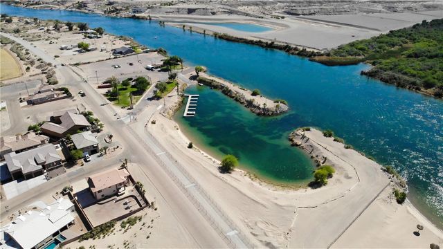 8135 S Smoketree Lane, Mohave Valley, AZ 86440