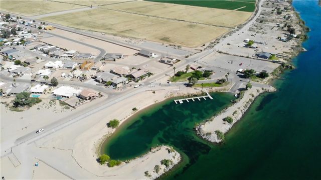 8135 S Smoketree Lane, Mohave Valley, AZ 86440