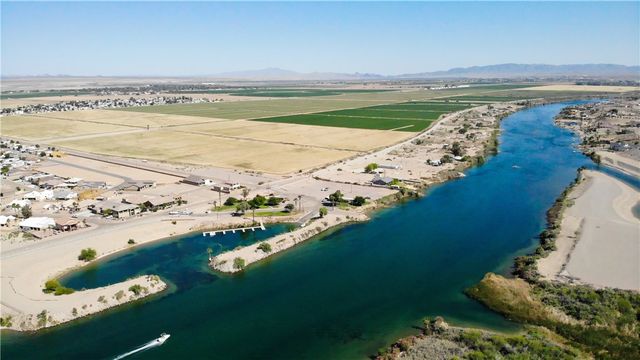 8135 S Smoketree Lane, Mohave Valley, AZ 86440