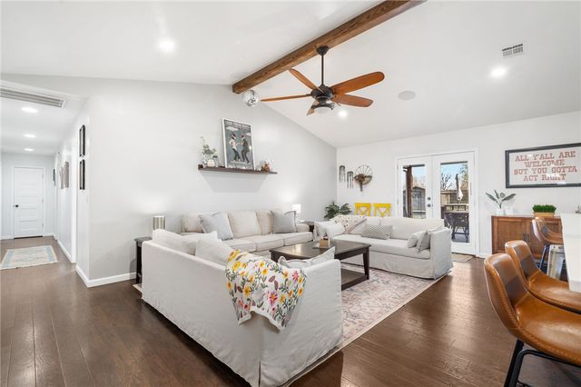 9248 E McNelly Road, Bentonville, AR 72712