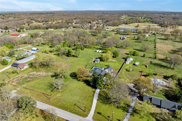9248 E McNelly Road, Bentonville, AR 72712