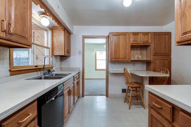 4125 Meyer Avenue, Madison, WI 53711