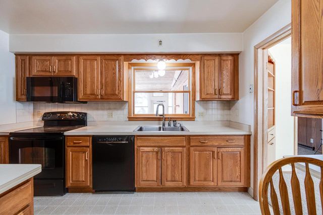 4125 Meyer Avenue, Madison, WI 53711