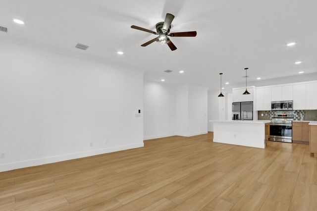 6810 Church Street, Jupiter, FL 33458