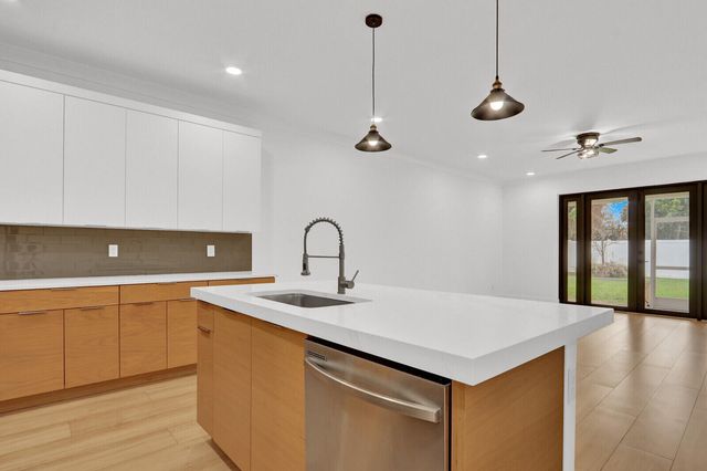 6810 Church Street, Jupiter, FL 33458