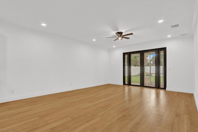 6810 Church Street, Jupiter, FL 33458