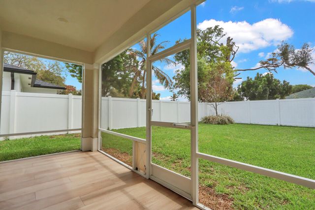 6810 Church Street, Jupiter, FL 33458