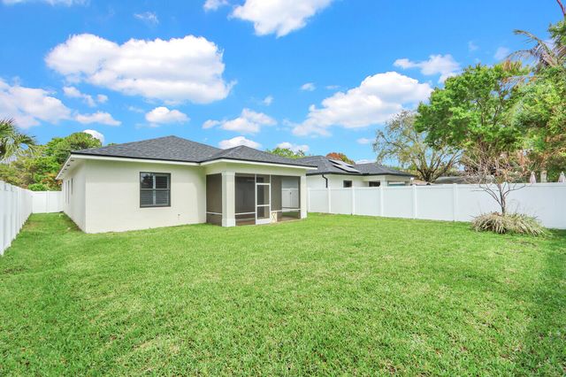 6810 Church Street, Jupiter, FL 33458