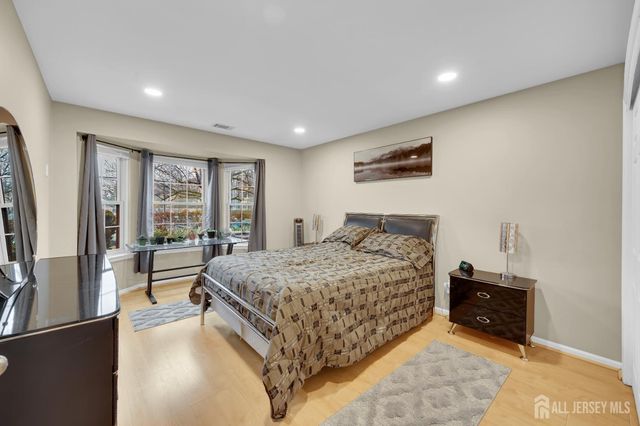 202 Blew Court, East Brunswick, NJ 08816