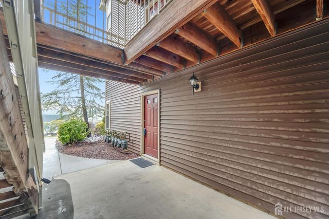 202 Blew Court, East Brunswick, NJ 08816