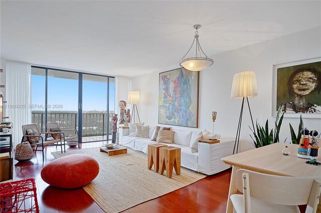 780 NE 69th St 2506, Miami, FL 33138