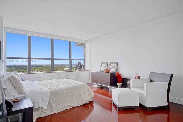 780 NE 69th St 2506, Miami, FL 33138