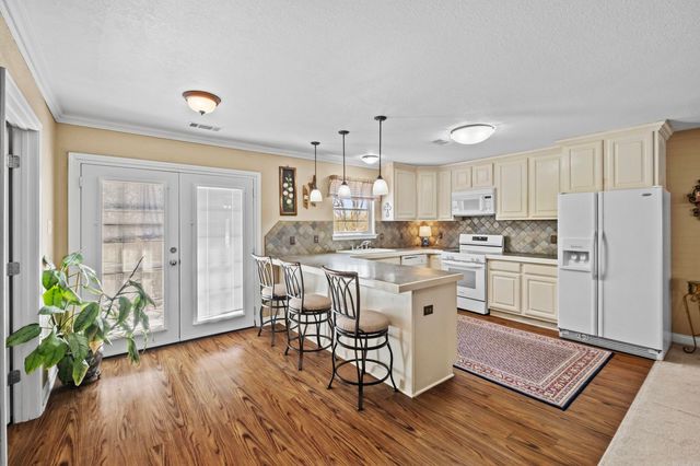 697 N Stagecoach Rd, Cabot, AR 72023