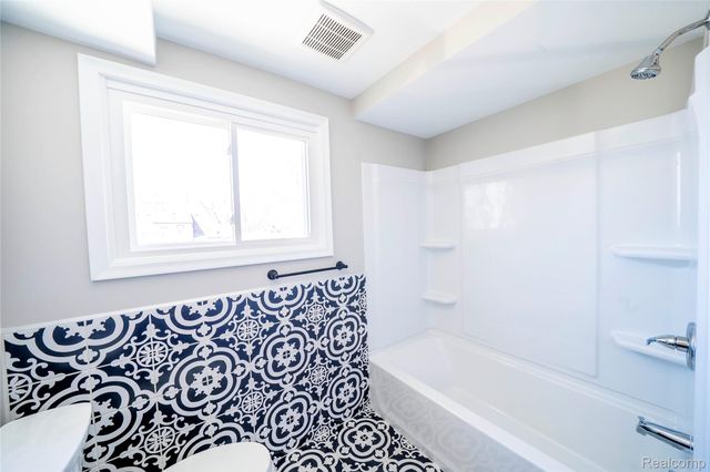 1850 21st Street, Wyandotte, MI 48192