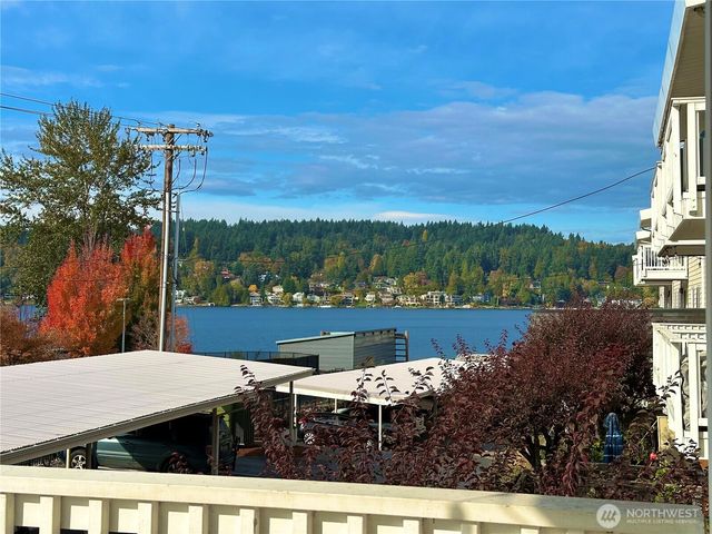 5021 Ripley Lane N #212, Renton, WA 98056