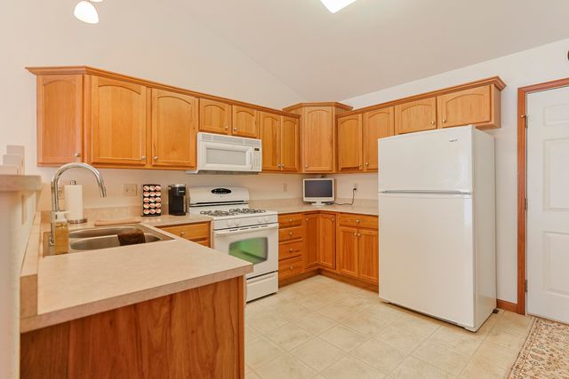 58124 Prairie Ridge Road, Goshen, IN 46528