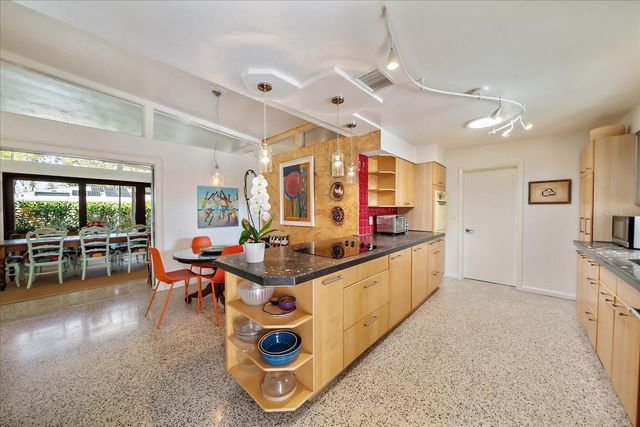 2715 VALENCIA DRIVE, Sarasota, FL 34239