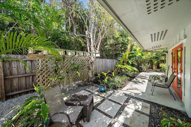 2715 VALENCIA DRIVE, Sarasota, FL 34239