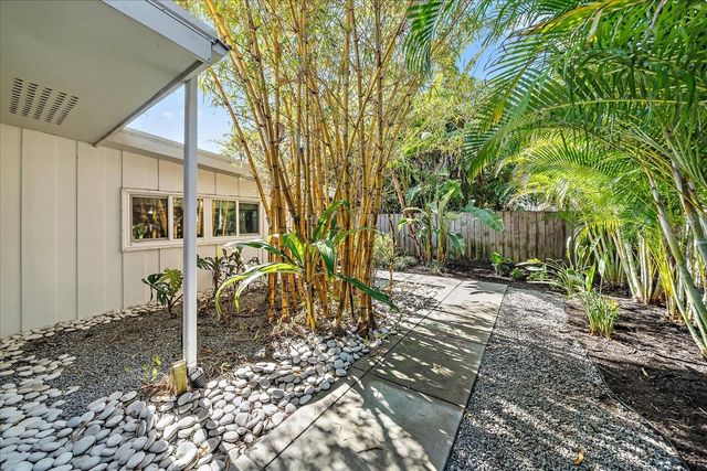 2715 VALENCIA DRIVE, Sarasota, FL 34239