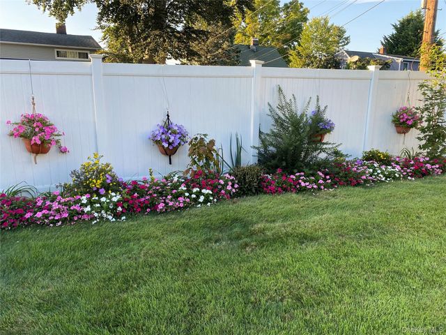 53 Elves Lane, Levittown, NY 11756