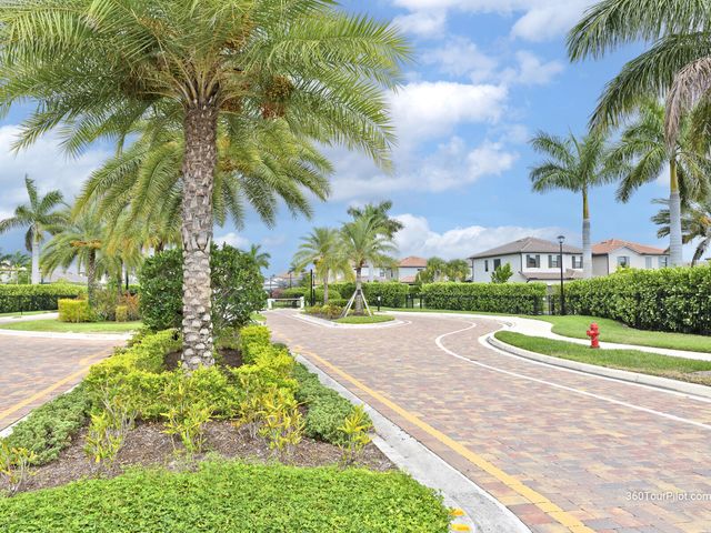 4808 Chantilly Road, Lake Worth, FL 33467