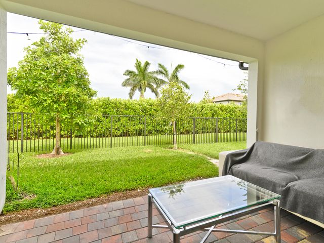 4808 Chantilly Road, Lake Worth, FL 33467