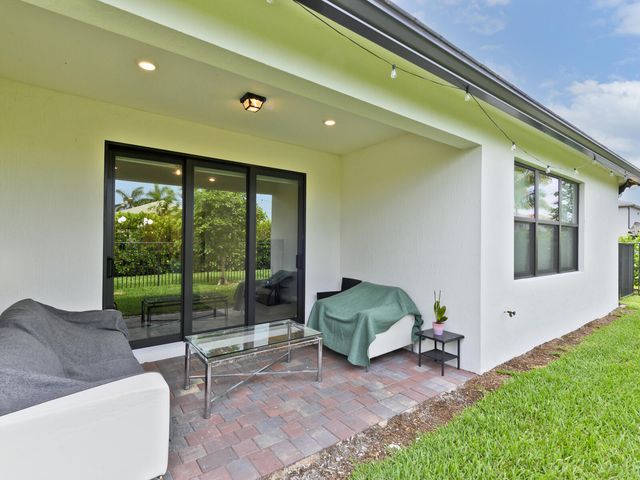 4808 Chantilly Road, Lake Worth, FL 33467