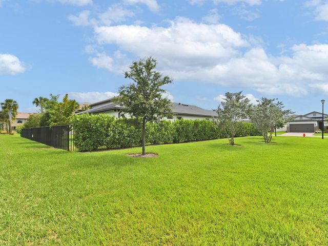 4808 Chantilly Road, Lake Worth, FL 33467