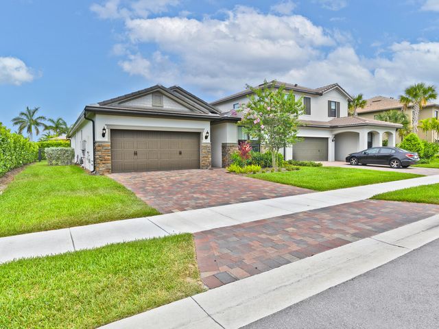 4808 Chantilly Road, Lake Worth, FL 33467