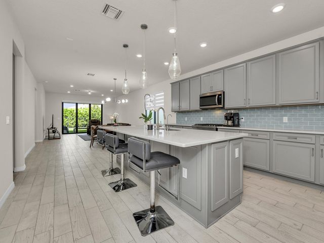 4808 Chantilly Road, Lake Worth, FL 33467