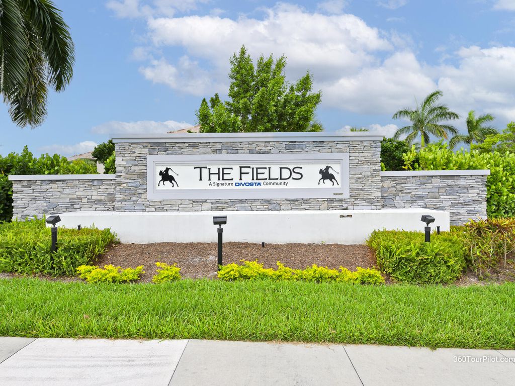 4808 Chantilly Road, Lake Worth, FL 33467