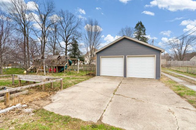 102 High School Avenue, Battle Ground, IN 47920