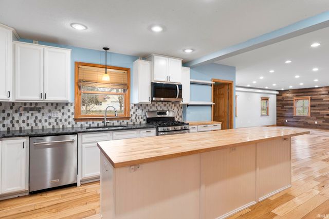 102 High School Avenue, Battle Ground, IN 47920