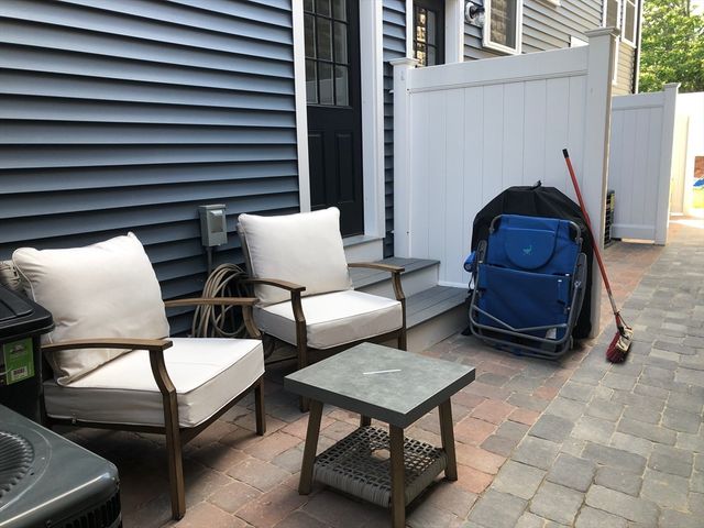 16 Common Street 3, Waltham, MA 02451