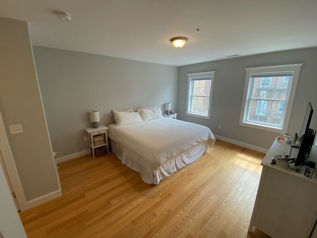 16 Common Street 3, Waltham, MA 02451