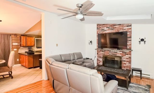 7 Roosevelt St, Wareham, MA 02571