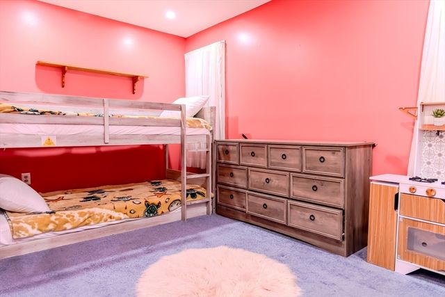 7 Roosevelt St, Wareham, MA 02571