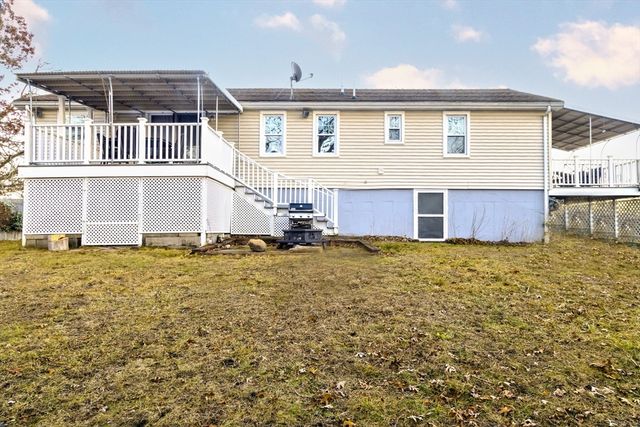 7 Roosevelt St, Wareham, MA 02571