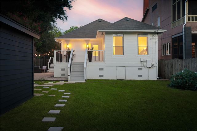 1018 Shelley Ave, Austin, TX 78703